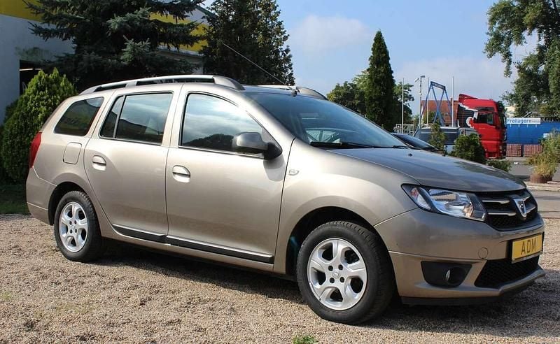 Stone Gebraucht 2015 Dacia Logan Prestige Kombi | 6.790 € - Bild 1/4