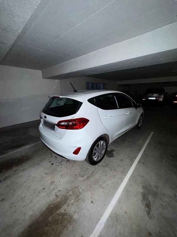 Gebraucht Ford Fiesta Cool & Connect 71 PS (52 kW) 2018 Weiß Kleinwagen