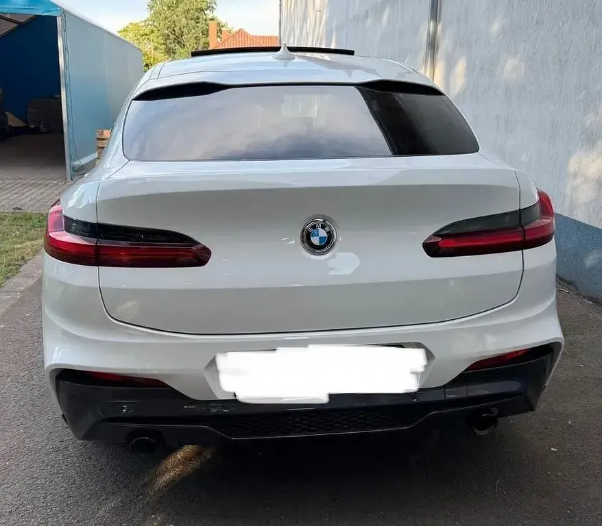 Gebraucht BMW X4 M Sport 252 PS (185 kW) 2021 Weiß SUV