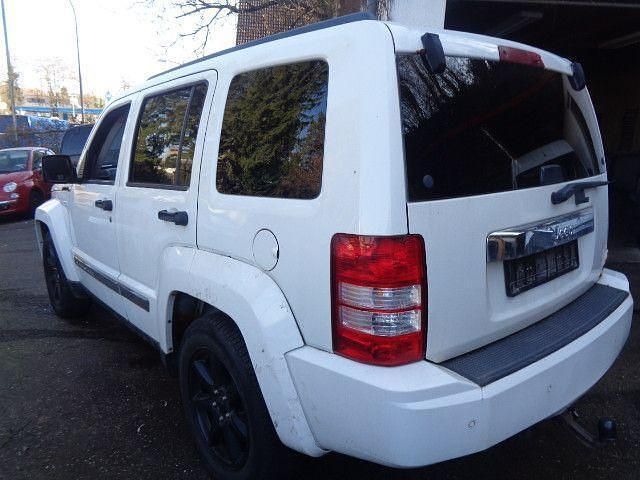 Gebraucht Jeep Cherokee Limited 177 PS (130 kW) 2008 Weiß SUV