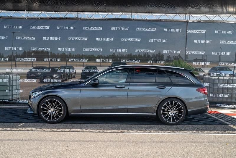 Grau Gebraucht 2016 Mercedes C250 Avantgarde Kombi | 18.499 € - Bild 1/4