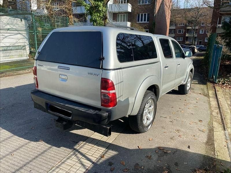Gebraucht Toyota HiLux 173 PS (127 kW) 2007 Silber metallic Abholung