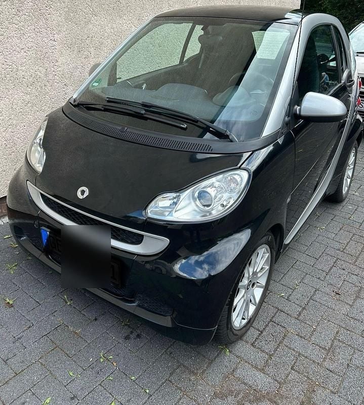 Schwarz Gebraucht 2011 Smart ForTwo Coupé Passion Coupé | 3.900 € (Guter Preis) - Bild 1/4