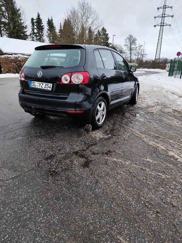 Gebraucht VW Golf VI 105 PS (77 kW) 2011 Schwarz Kleinwagen