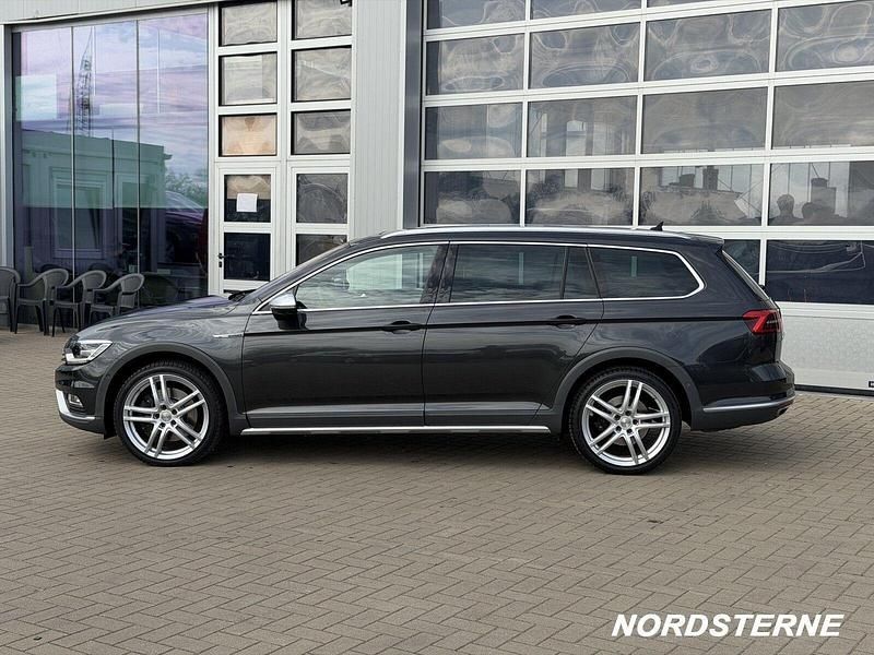 Gebraucht VW Passat Alltrack 239 PS (175 kW) 2017 Grau Kombi