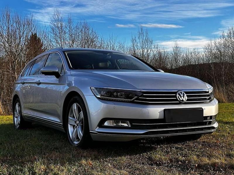 Gebraucht VW Passat Highline 120 PS (88 kW) 2015 Silber Kombi