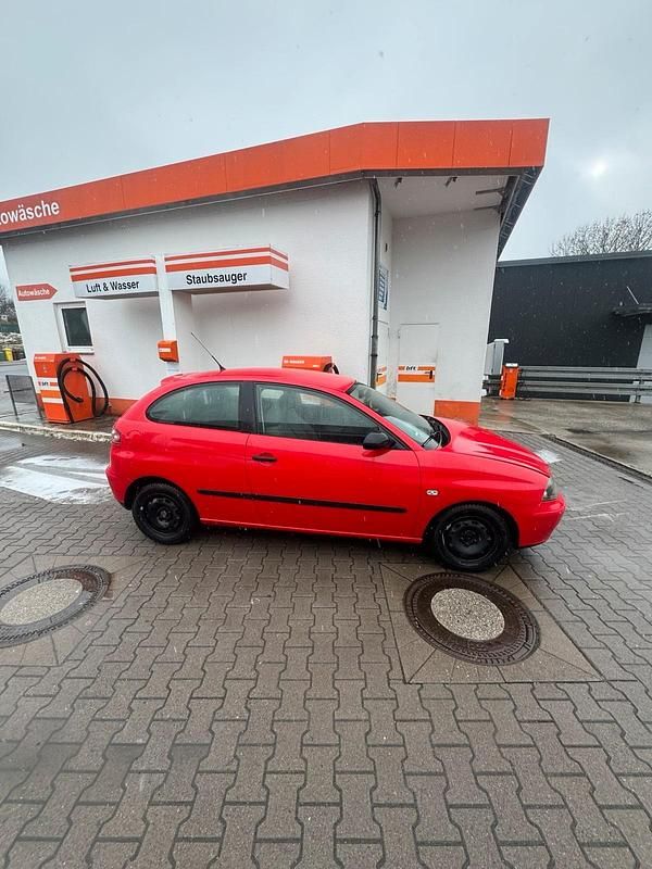 Gebraucht Seat Ibiza 64 PS (47 kW) 2003 Rot Kleinwagen