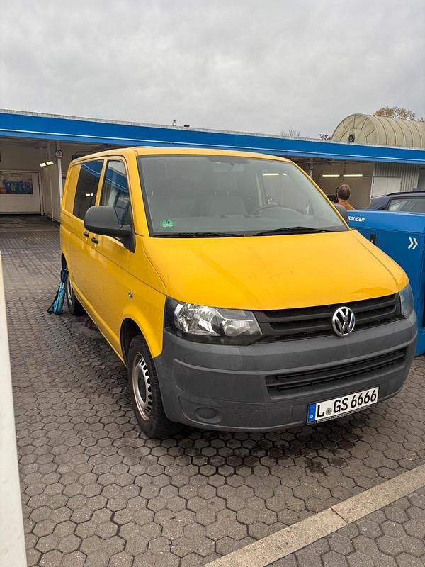 Gelb Gebraucht 2012 VW Transporter Van | 6.400 € - Bild 1/4