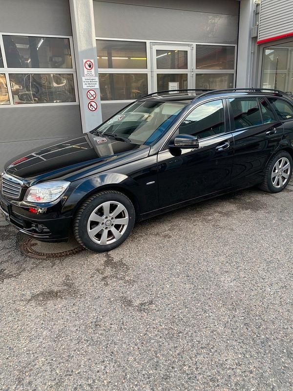 Gebraucht Mercedes 180 156 PS (114 kW) 2010 Schwarz Limousine