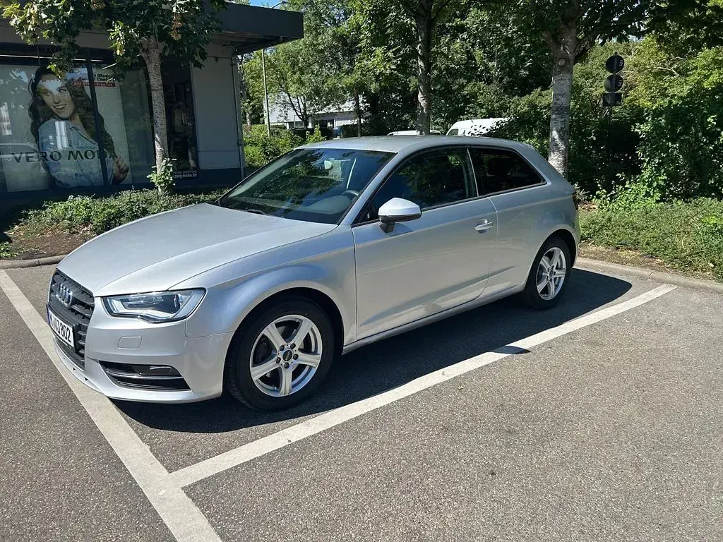 Gebraucht Audi A3 Ambition 125 PS (91 kW) 2013 Silber Limousine