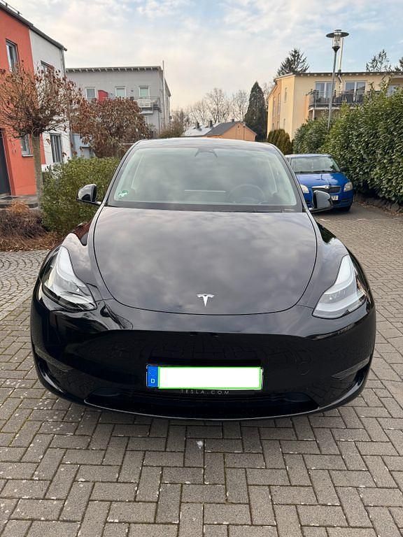 Schwarz Gebraucht 2023 Tesla Model Y Long Range AWD SUV | 36.000 € (Fairer Preis) - Bild 1/3