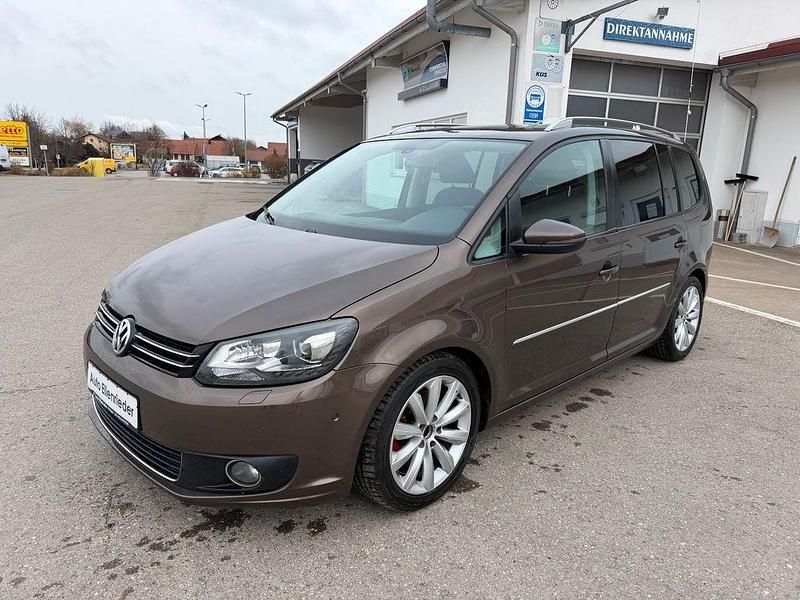 Gebraucht VW Touran Highline 140 PS (102 kW) 2011 Braun Van / Kleinbus