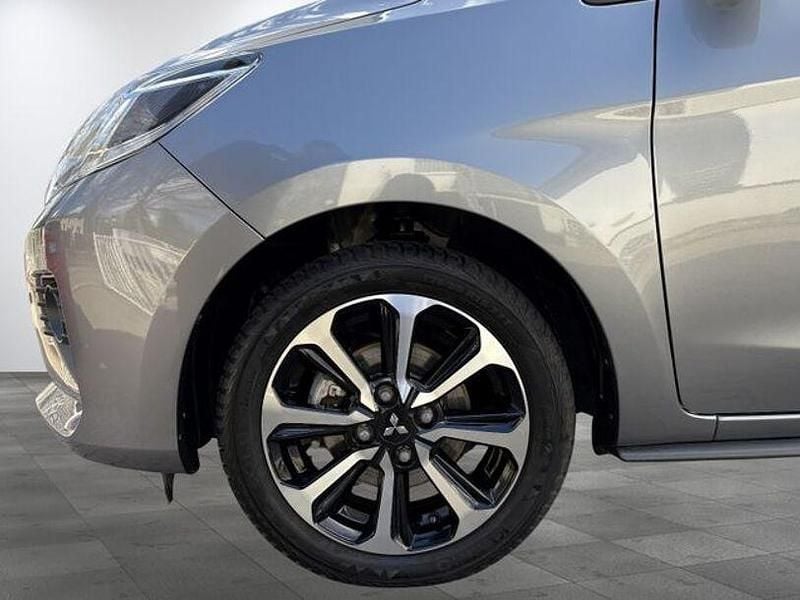 Second-hand Mitsubishi Space Star Top 147 CP (108 kW) 2023 Gri Hatchback