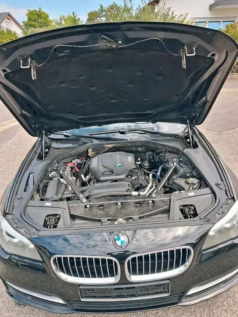 Gebraucht BMW 518 150 PS (110 kW) 2016 Schwarz Kombi