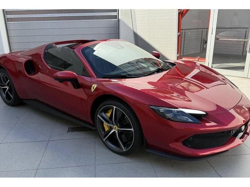 Gebraucht Ferrari 296 829 PS (609 kW) 2025 Rot Cabrio