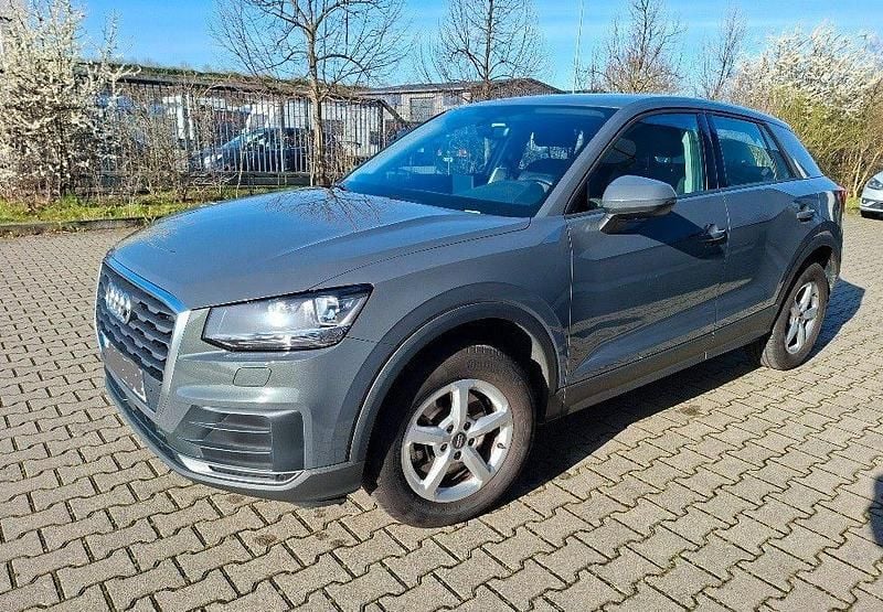 Gebraucht Audi Q2 116 PS (85 kW) 2017 Grau SUV