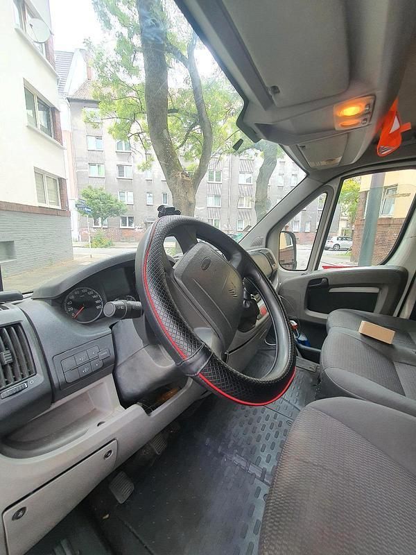 Weiß Gebraucht 2011 Citroën Jumper Van / Kleinbus | 4.300 € (Superpreis) - Bild 1/4