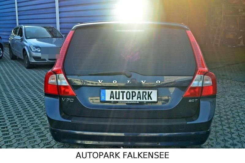 Gebraucht Volvo V70 203 PS (149 kW) 2011 Blau Kombi