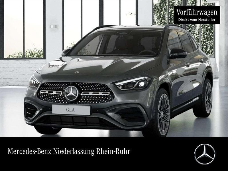 Grau Gebraucht 2025 Mercedes GLA200 AMG SUV | 48.990 € - Bild 1/4