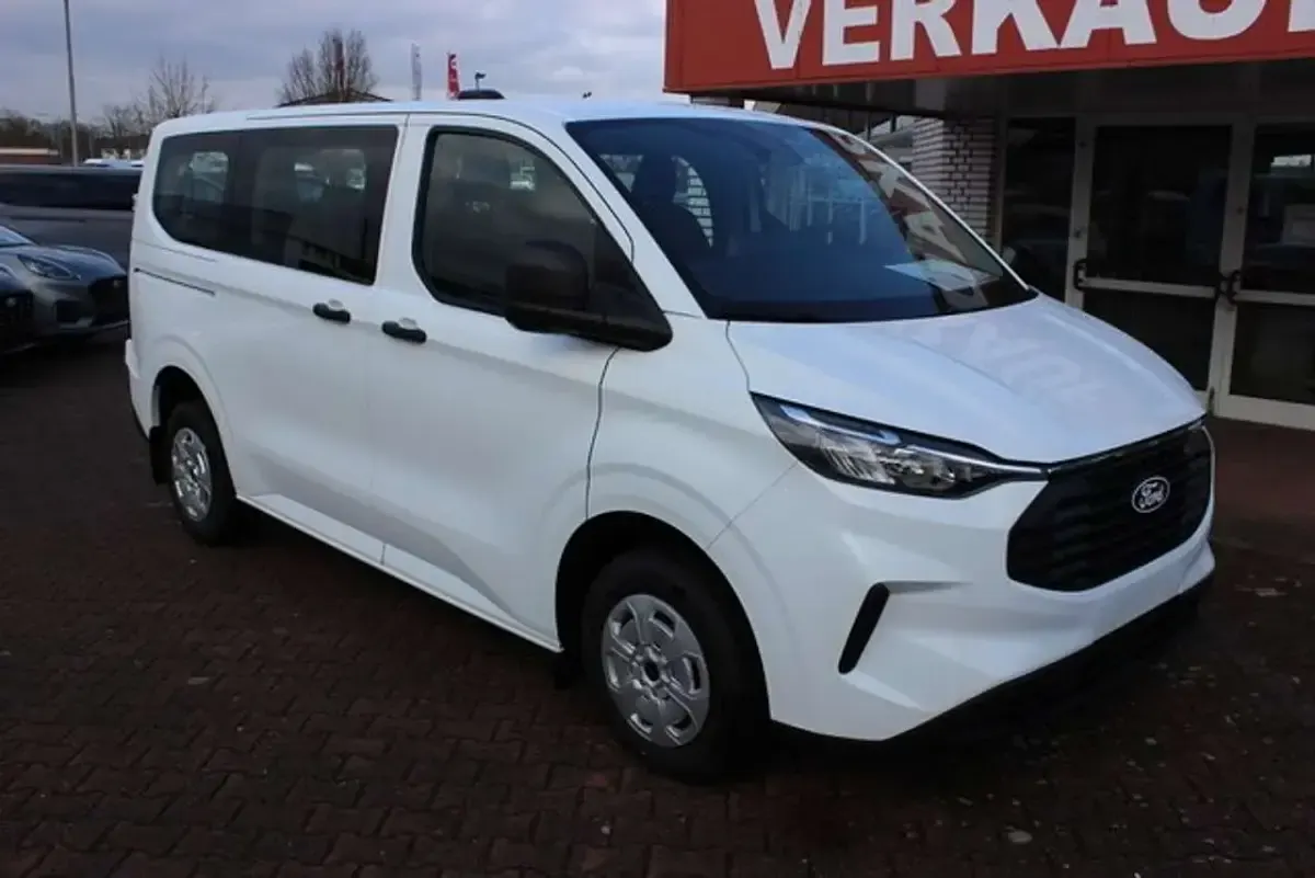 Gebraucht Ford Transit Custom Trend 136 PS (100 kW) 2026 Frost weiß Kombi