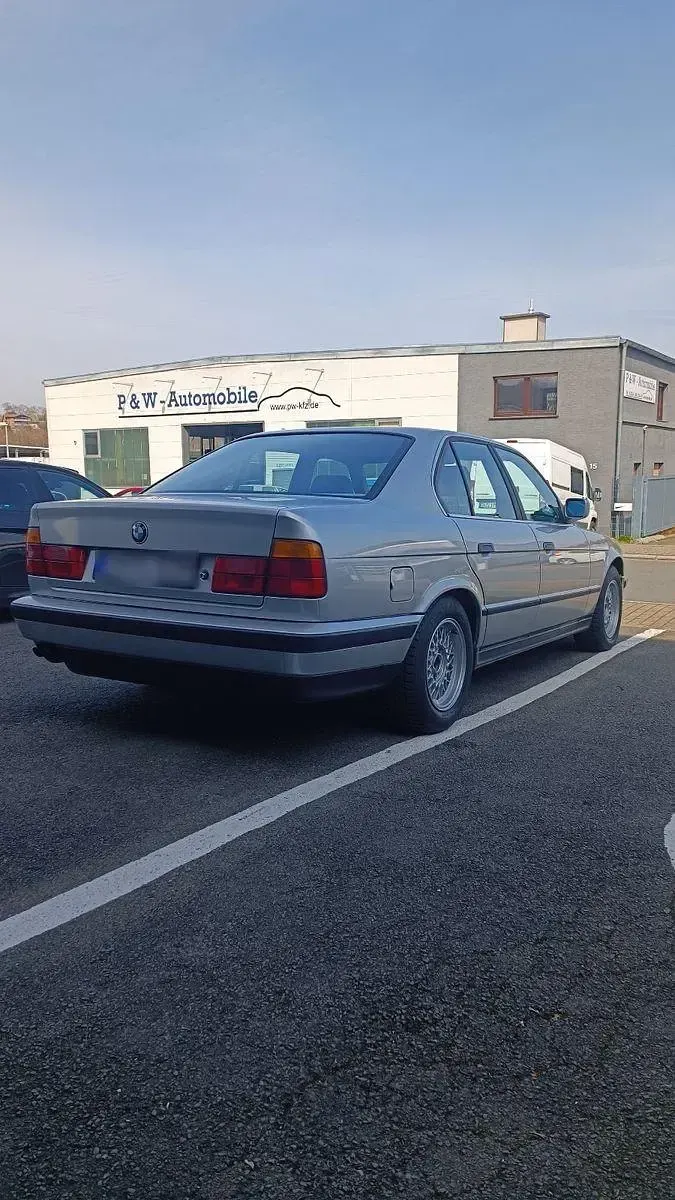Brugt BMW 525 170 HK (125 kW) 1990 Sølv Sedan