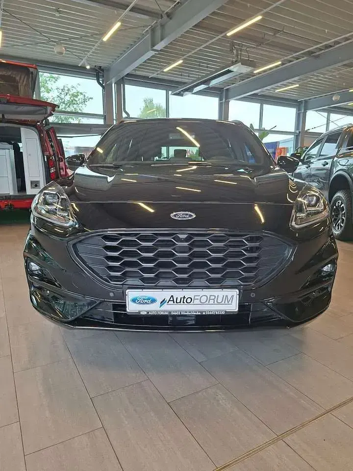 Gebraucht Ford Kuga ST-Line X 190 PS (139 kW) 2022 Schwarz SUV