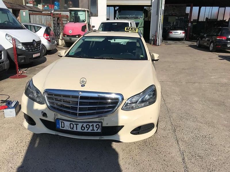 Gebraucht Mercedes E200 136 PS (100 kW) 2015 Beige Kombi