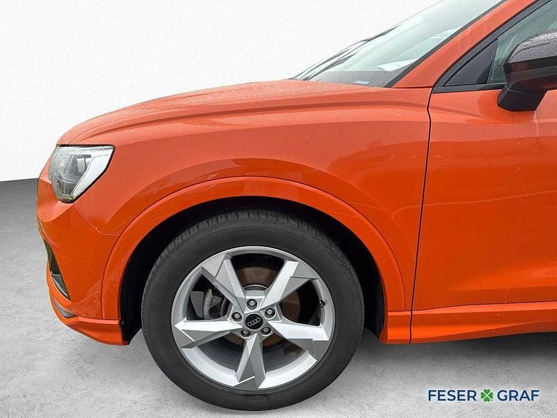 Gebraucht Audi Q3 Ambiente 150 PS (110 kW) 2023 Pulsorange SUV