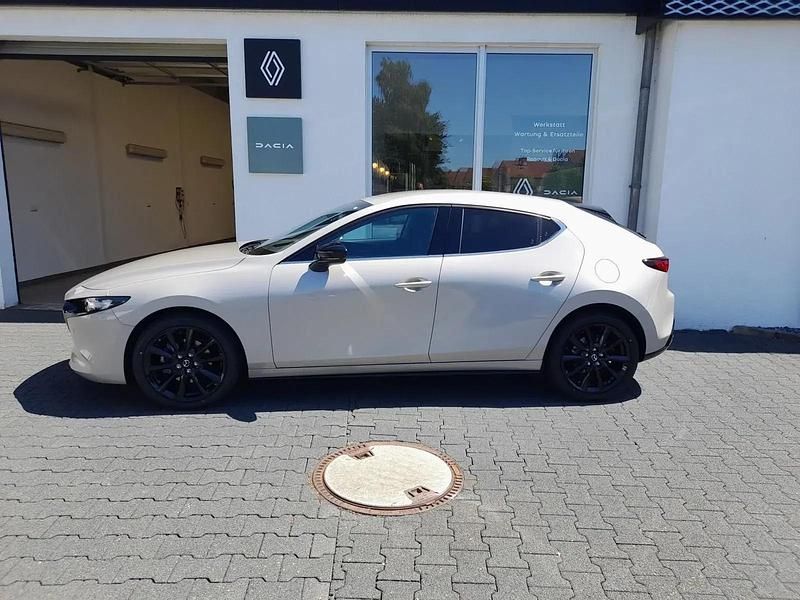 Neu Mazda 3 Homura-Line 103 PS (75 kW) 2025 Beige Limousine