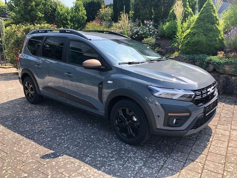 Grau Neu 2025 Dacia Jogger Extreme Limousine | 22.780 € (Fairer Preis) - Bild 1/4