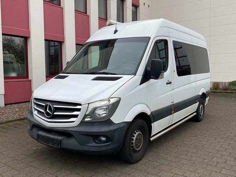 Weiß Gebraucht 2016 Mercedes 316 Van | 19.500 € - Bild 1/4