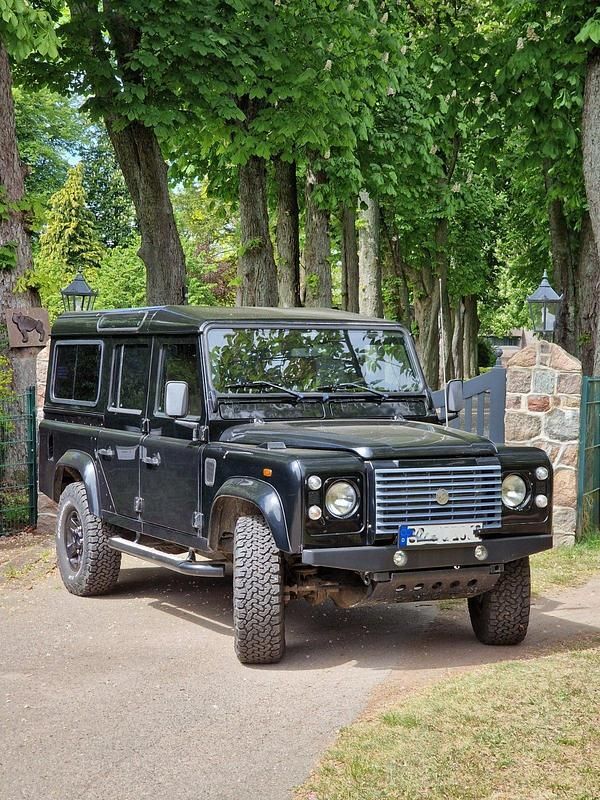 Schwarz Gebraucht 2006 Land Rover Defender SUV | 29.990 € - Bild 1/4