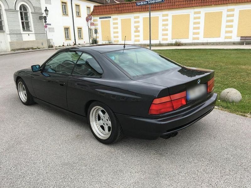 Second-hand BMW 850 408 CP (300 kW) 1990 Negru Coupe