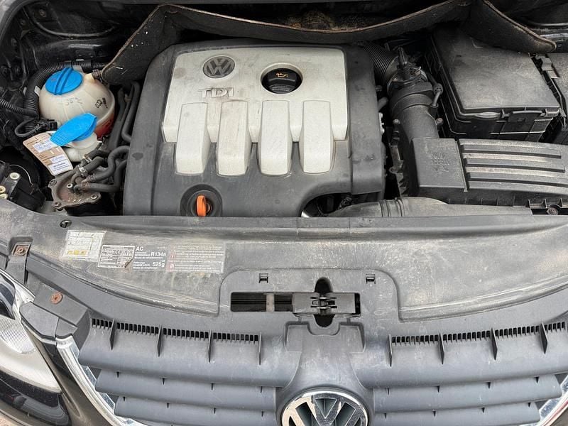 Gebraucht VW Touran 140 PS (102 kW) 2005 Schwarz Van / Kleinbus