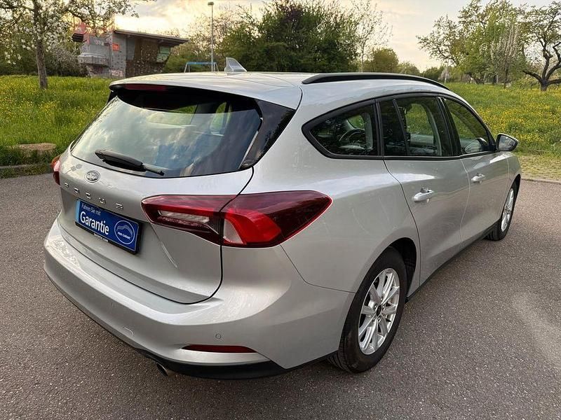 Occasion Ford Focus 120 ch (88 kW) 2022 Argent Berline