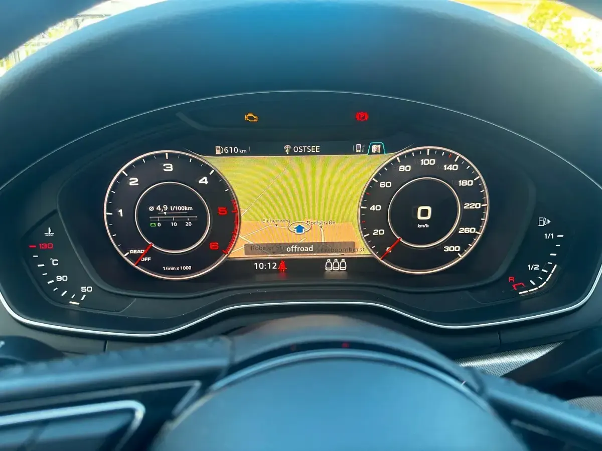 Gebraucht Audi A4 Sport 150 PS (110 kW) 2017 Schwarz Kombi