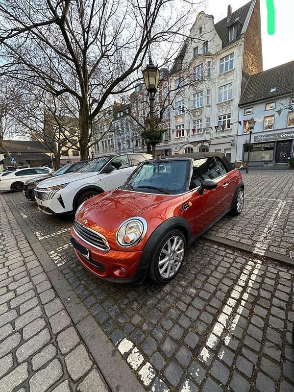 Gebraucht Mini ONE 98 PS (72 kW) 2014 Orange Kleinwagen
