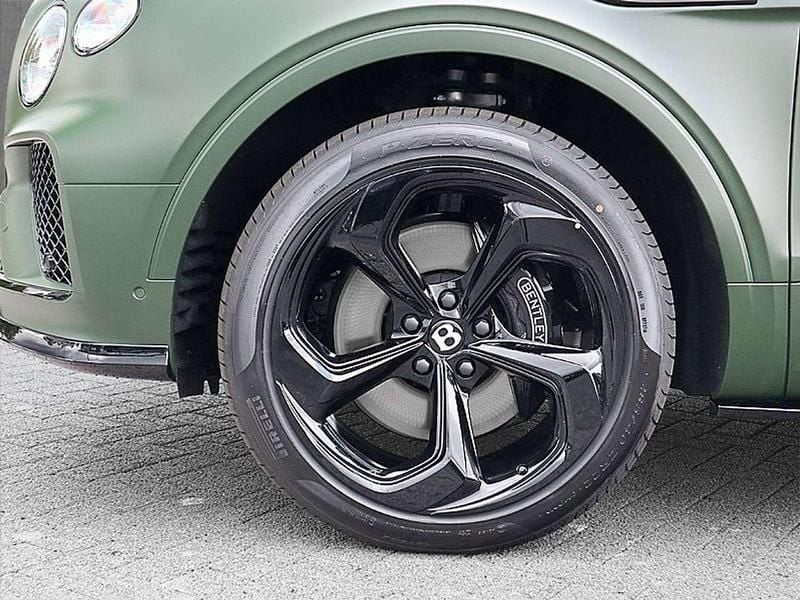 Gebraucht Bentley Bentayga 551 PS (405 kW) 2025 Grün SUV