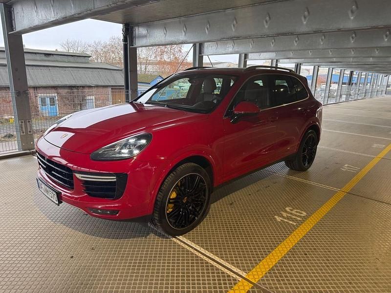 Gebraucht 2015 Porsche Cayenne Turbo S SUV | 59.500 € (Fairer Preis) - Bild 1/4