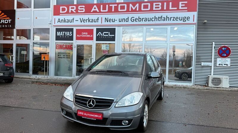 Grau Gebraucht 2009 Mercedes A180 Limousine | 3.490 € (Fairer Preis) - Bild 1/4