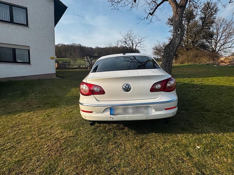 Gebraucht VW Passat 299 PS (219 kW) 2009 Limousine