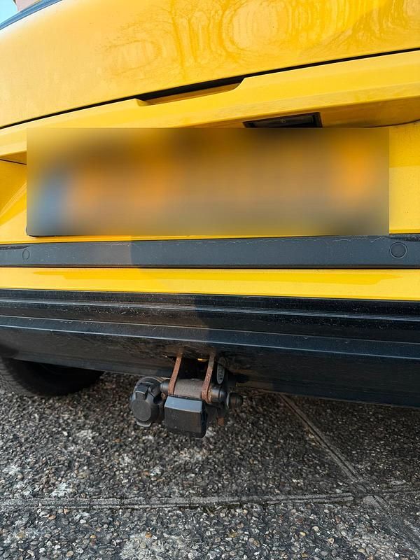 Gebraucht Renault R5 Iconic 110 kW (150 PS) 2024 Gelb Kleinwagen