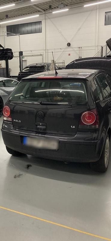Gebraucht VW Polo 80 PS (58 kW) 2007 Schwarz Kleinwagen