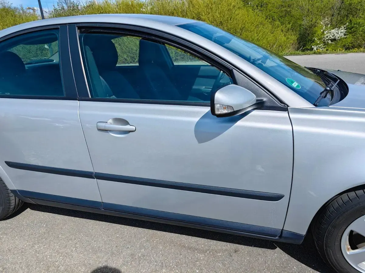Gebraucht Volvo S40 125 PS (91 kW) 2005 Silber Limousine