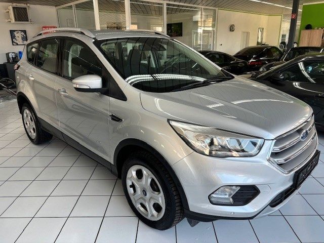 Gebraucht Ford Kuga Cool & Connect 150 PS (110 kW) 2019 Silber SUV