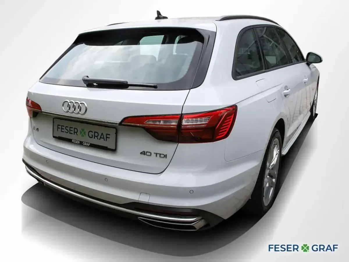 Gebraucht Audi A4 Advanced 204 PS (150 kW) 2023 Gletscherweiß Kombi