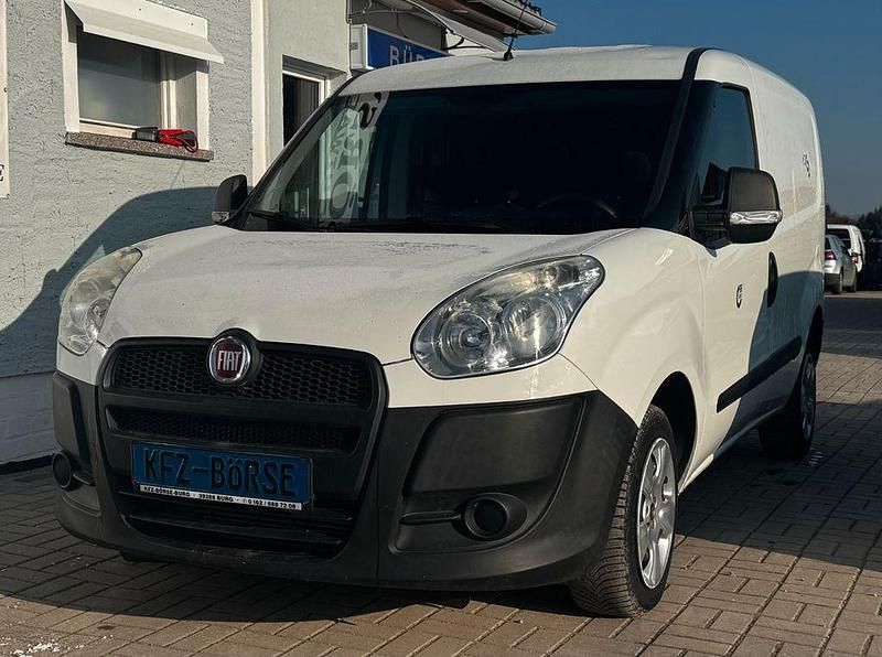 Gebraucht Fiat Doblò 75 PS (55 kW) 2015 Weiß Van / Kleinbus