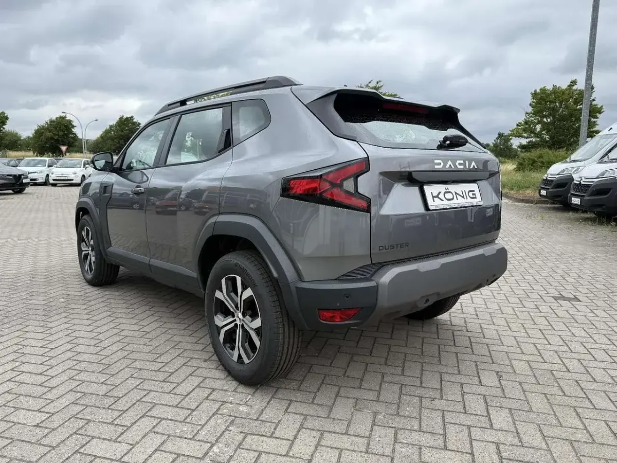 Gebraucht Dacia Duster Expression 131 PS (96 kW) 2025 Dolomitgrau SUV