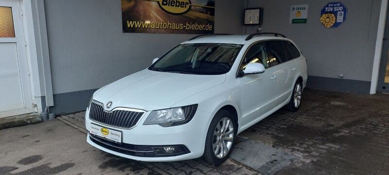 Weiã?å¸ Gebraucht 2015 Skoda Superb Best of Kombi | 7.990 € (Superpreis) - Bild 1/4