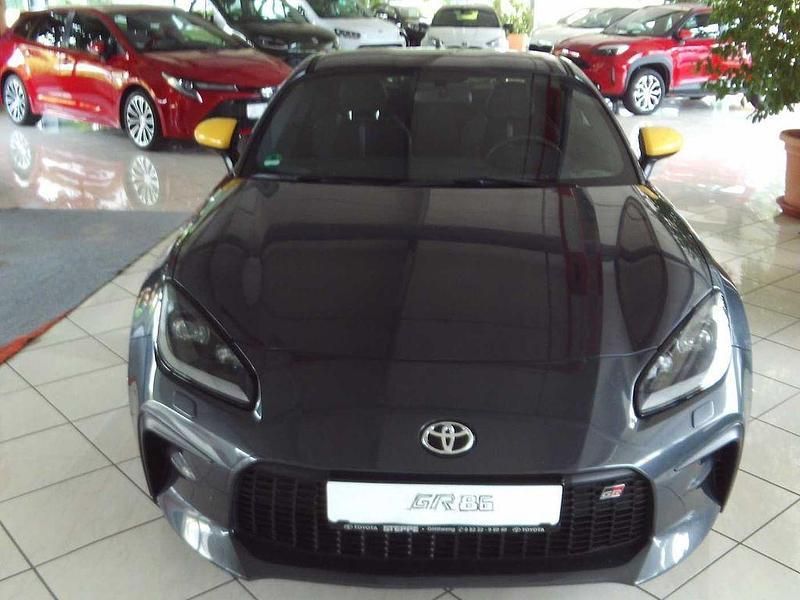 Magnetite grey Gebraucht 2023 Toyota GR86 Coupé | 35.900 € (Fairer Preis) - Bild 1/4